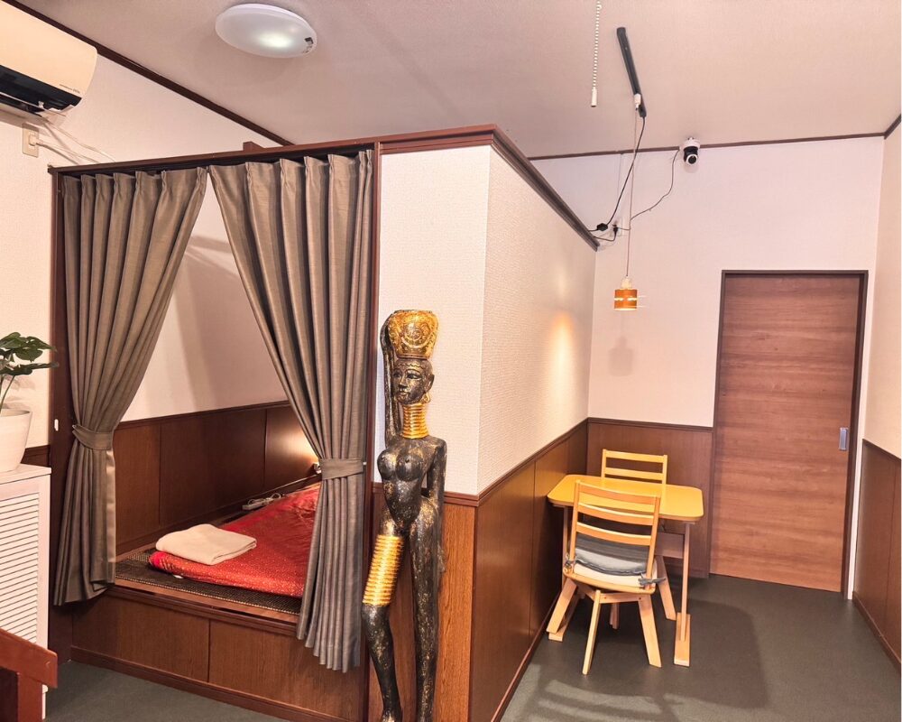 茨城県水戸市大工町のタイ古式マッサージ・ガムライグンの1階施術室